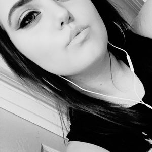 Meet your Posher, Hailey